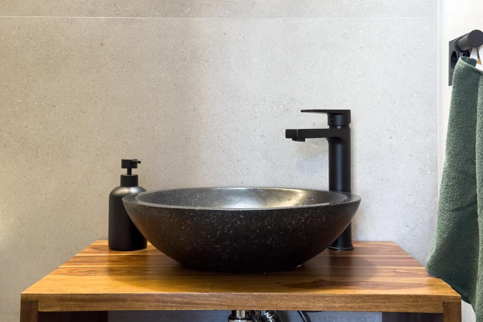 Oasis Suites Downtown Barcelona Eksteriør billede